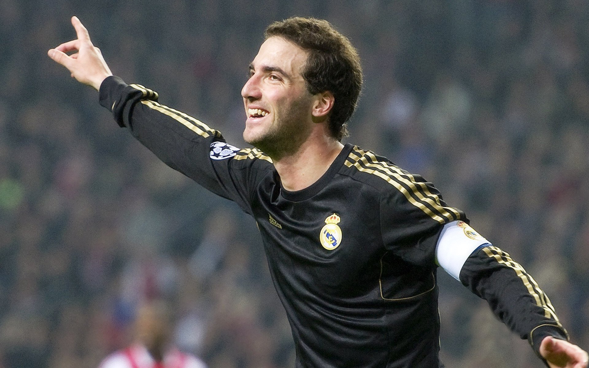 金玟哉生涯之夜狂飙，英格兰绝地反击，力克尼斯震撼足坛！